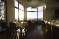 ✔️Vital Hotel Nautis étterme Gárdonyban kilátással a Velencei-tóra