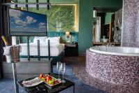 Jacuzzis szoba romantikus hétvégére Siófokon