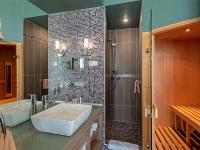 5* Jacuzzis infraszaunás hotelszoba az Azúr Hotel Prémium