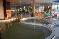 ✔️ Termálvizes medence a Balneo Hotel Zsóry Mezőkövesd