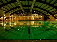 Spa wellness hétvége a Hotel Barack szállodában Tiszakécskén, belső melegvizes úszómedence