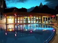 ✔️ Ensana Termál Hotel**** Hévíz szabadtéri medencéje