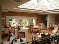 Airport Hotel Stáció szálloda reggelizője Vecsésen