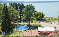 ✔️ Panorámás kilátás a Balatonra a tihanyi Club Tihany szállodából