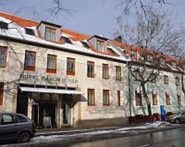 ✔️ Három Gúnár Hotel**** és Rendezvényház - négycsillagos szálloda Kecskemét belvárosában - ✔️ Hotel Három Gúnár**** Kecskemét - akciós hotel Kecskemét belvárosában