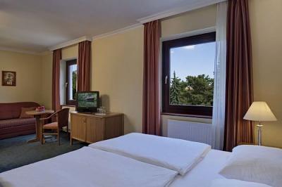 Szállodai szoba panorámás kilátással - Hotel Lövér Sopron - Lövér Hotel*** Sopron - Akciós félpanziós wellness hotel Sopronban