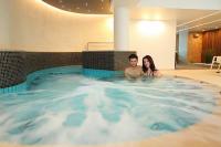 ✔️ Hotel Palace pezsgőfürdője Hévízen