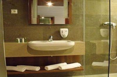 Hotel Zenit Vonyarcvashegy - balatoni szállás elérhető áron reggelis vagy félpanziós ellátással - Hotel Zenit**** Balaton Vonyarcvashegy - Akciós wellness hotel panorámával a Balatonra