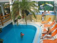 ✔️ Wellness Hotel Kakadu*** beltéri fűtött medencéje