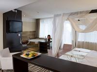 Hotel Ózon luxus baldachinos, jacuzzis szobája