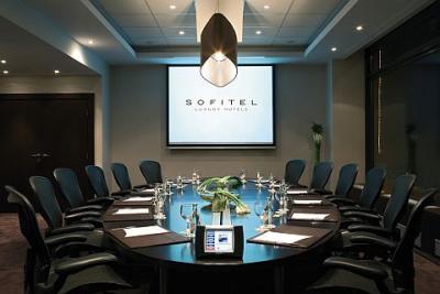 Konferenciaterem bérlés Budapest centrumában - Sofitel Budapest***** - Luxus hotel csodálatos kilátással a Dunára és a Budai várra