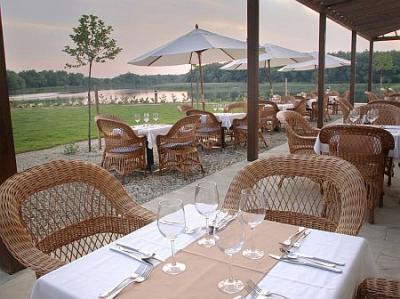 ✔️ Balneum Hotel Tiszafüred panorámája a Tiszára - ✔️ Tisza Balneum Hotel Tiszafüred ✔️ Akció Balneum Hotel